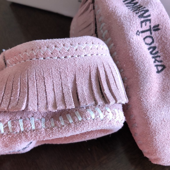 Minnetonka Alex Moccasins - Picture 8 of 9